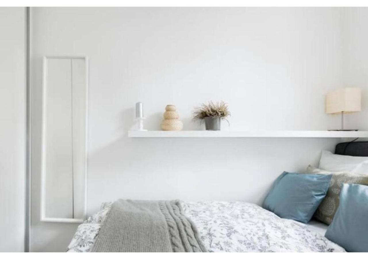 Luxurious And Bright, 5 Min To City Center Appartement Wenen Buitenkant foto