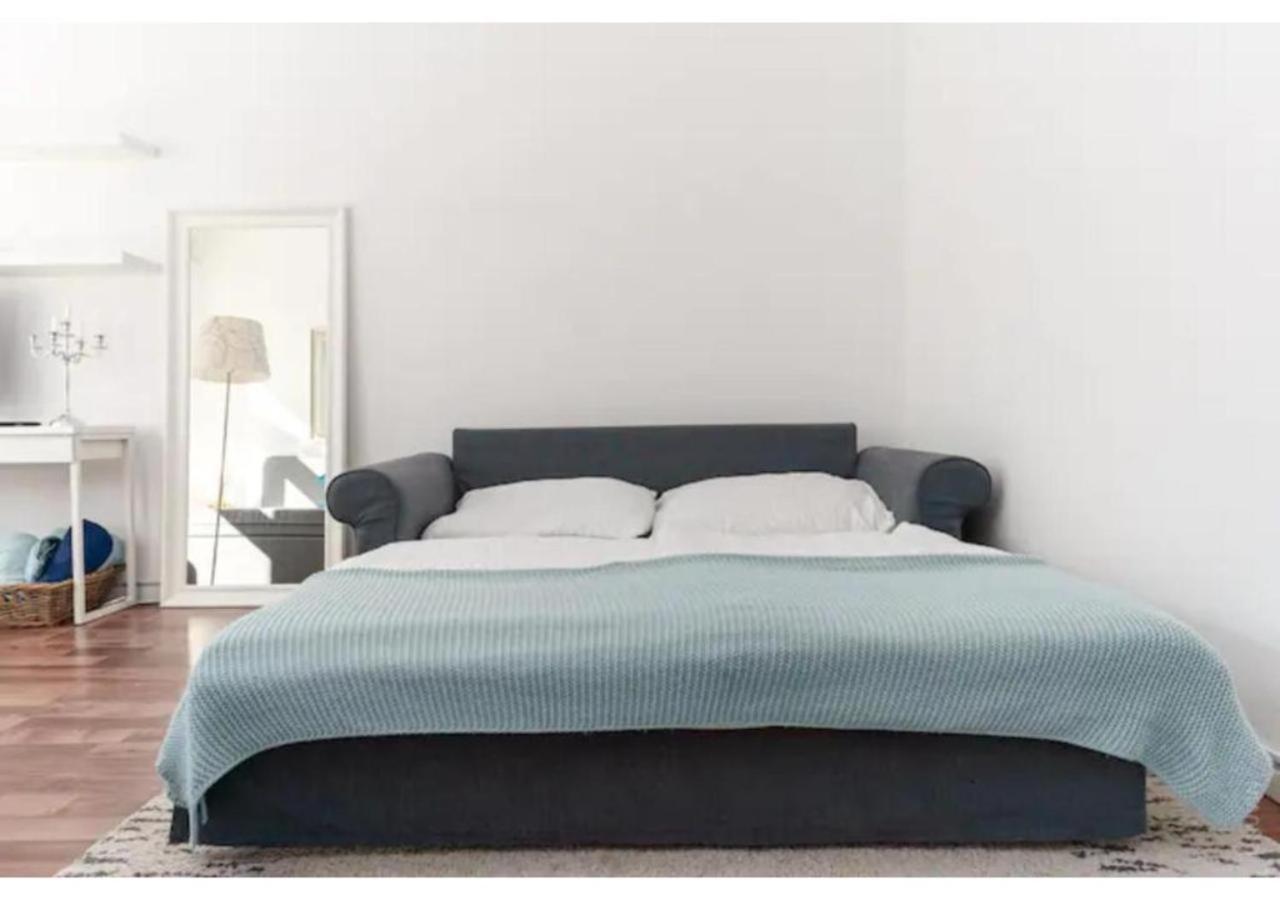 Luxurious And Bright, 5 Min To City Center Appartement Wenen Buitenkant foto