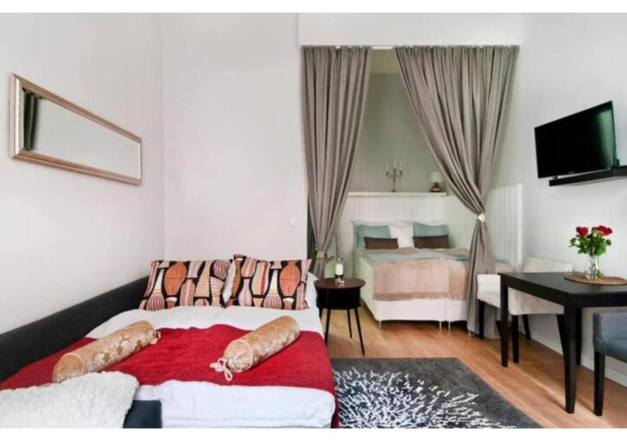 Luxurious And Bright, 5 Min To City Center Appartement Wenen Buitenkant foto