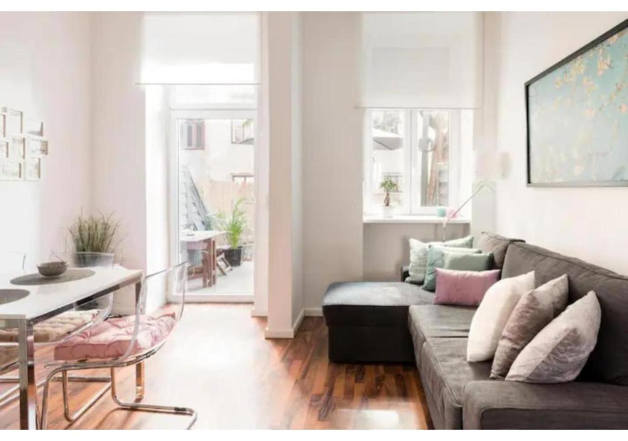 Luxurious And Bright, 5 Min To City Center Appartement Wenen Buitenkant foto