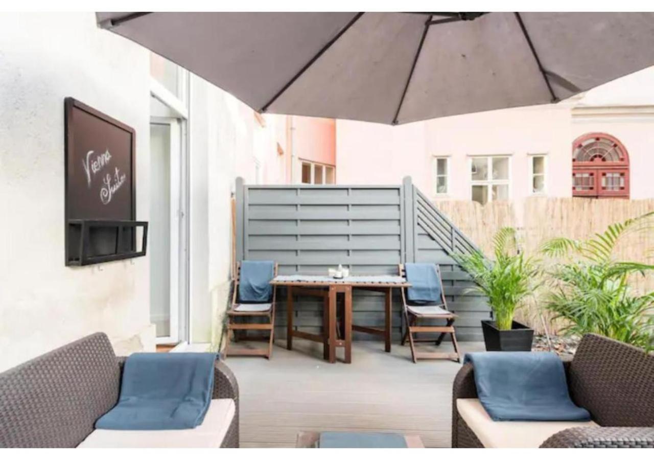Luxurious And Bright, 5 Min To City Center Appartement Wenen Buitenkant foto