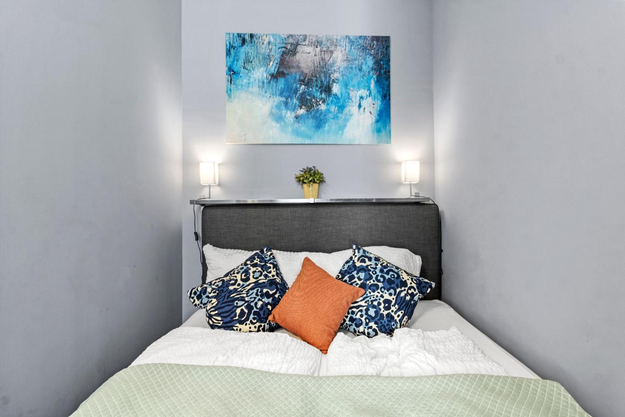 Luxurious And Bright, 5 Min To City Center Appartement Wenen Buitenkant foto